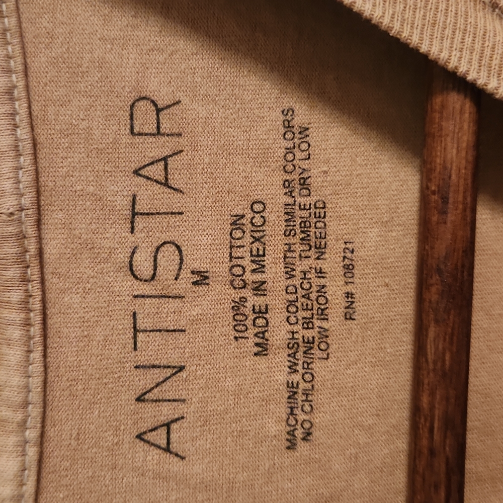 Shirt - Picture 2 of 3
